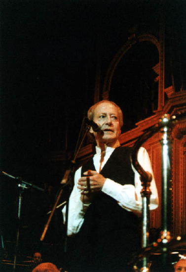 barrycon6.jpg, 44671 bytes, 22-11-2001