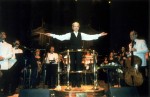 barryinconcert8.jpg